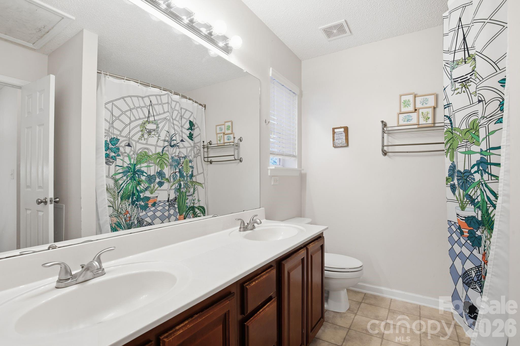 8376 Rudolph Road Charlotte NC 28216