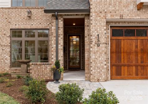 150 N Canterbury Road Charlotte NC 28211