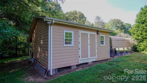204 Old Stagecoach Road Lawndale NC 28090