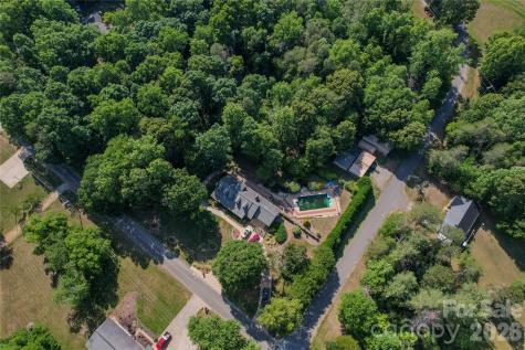 204 Old Stagecoach Road Lawndale NC 28090
