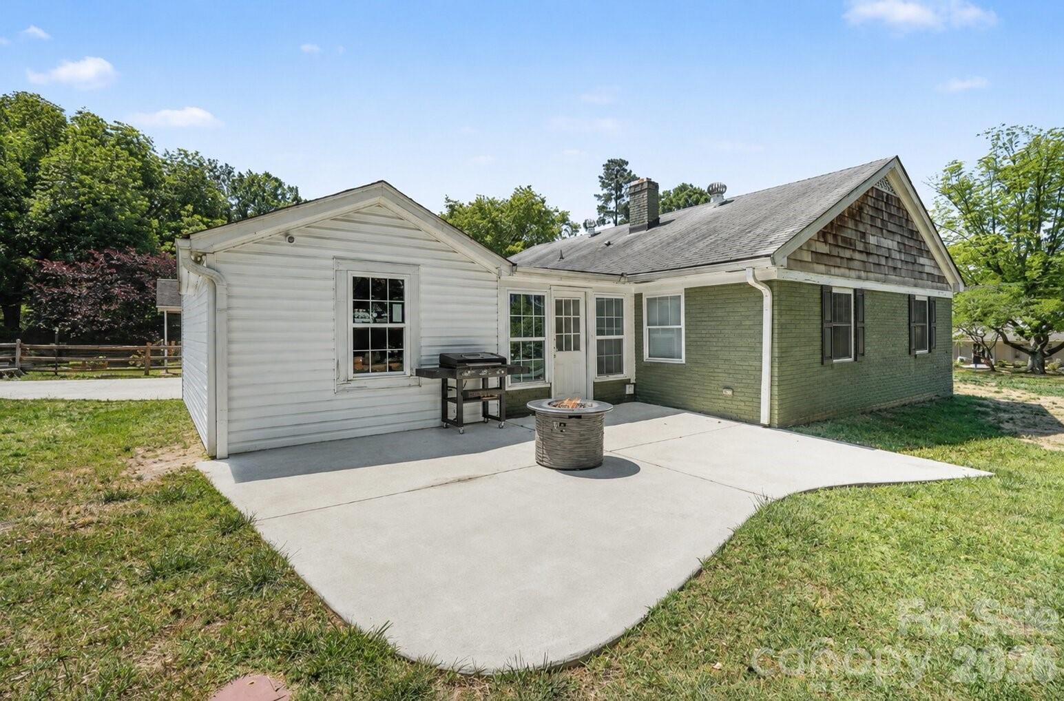 707 Spring Street SW Concord NC 28025