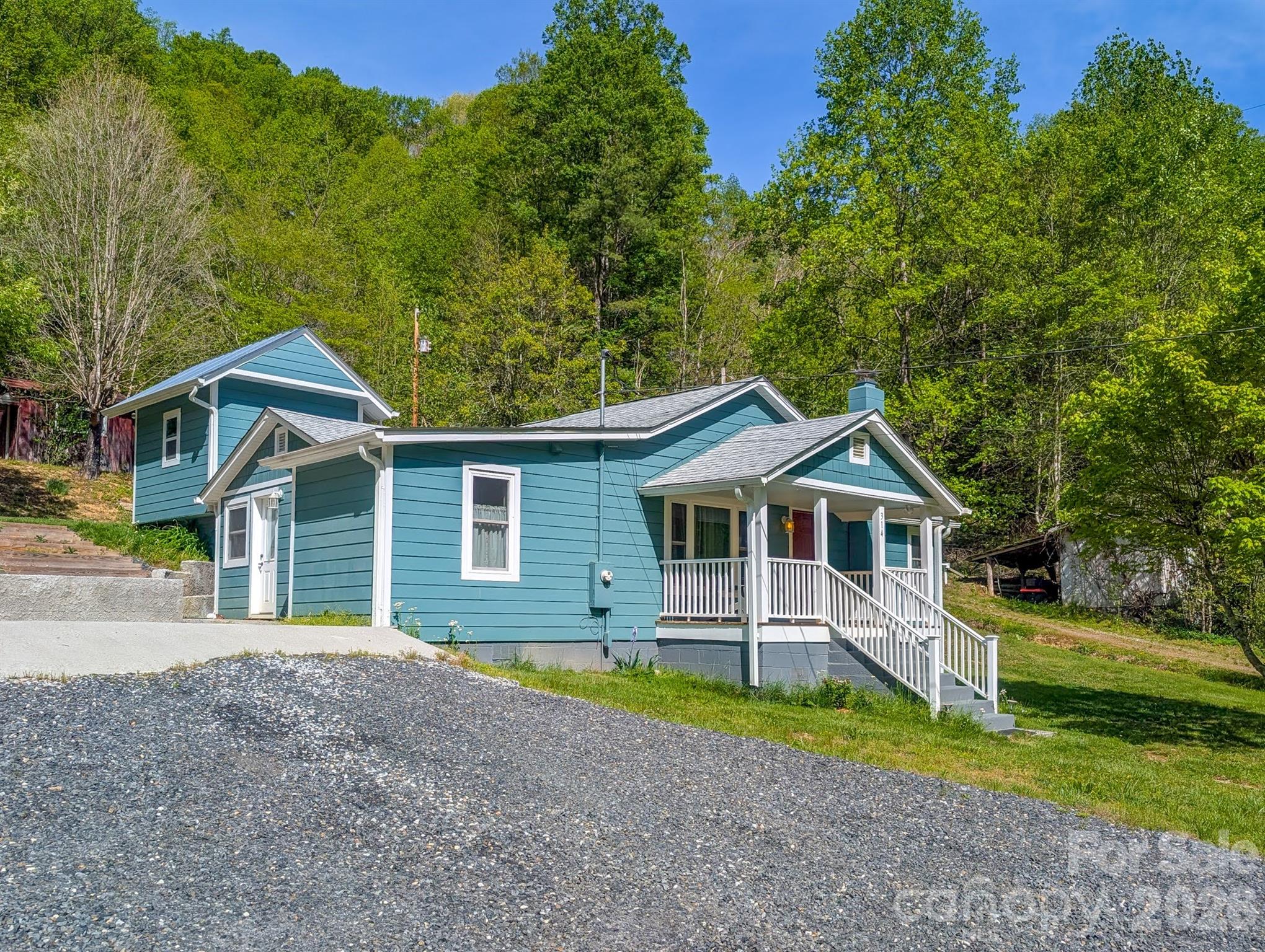 314 Byrd Creek Road Green Mountain NC 28740