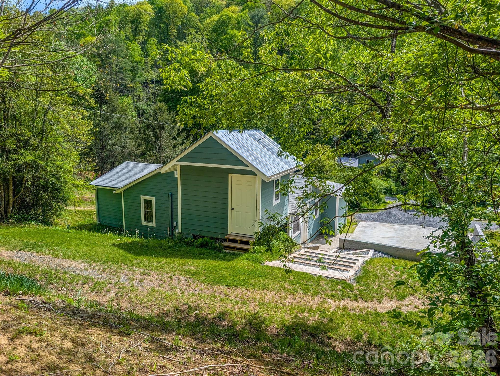 314 Byrd Creek Road Green Mountain NC 28740