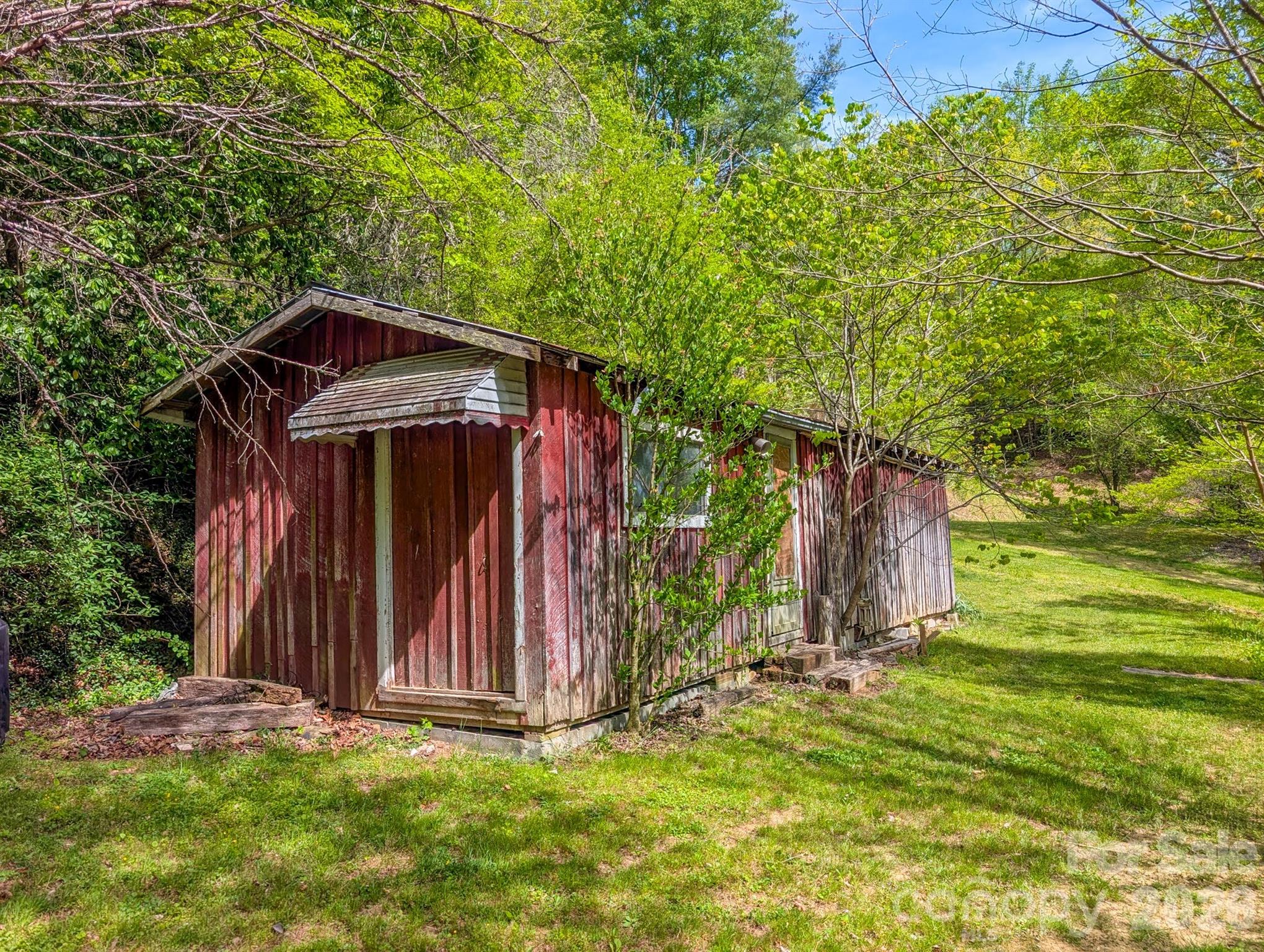 314 Byrd Creek Road Green Mountain NC 28740