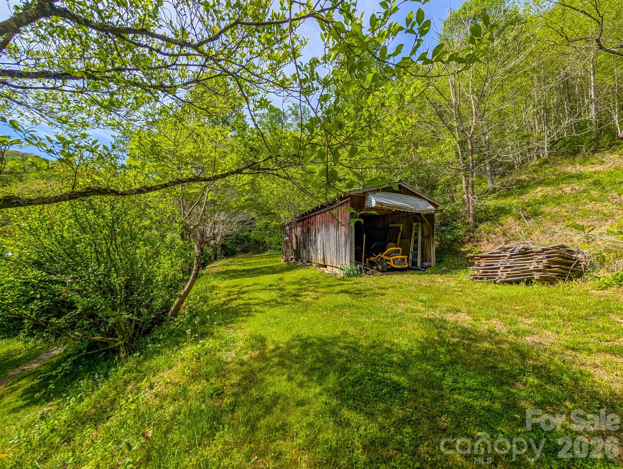 314 Byrd Creek Road Green Mountain NC 28740