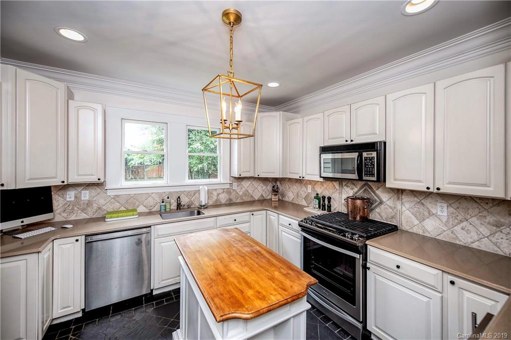 407 Hermitage Court Charlotte NC 28207