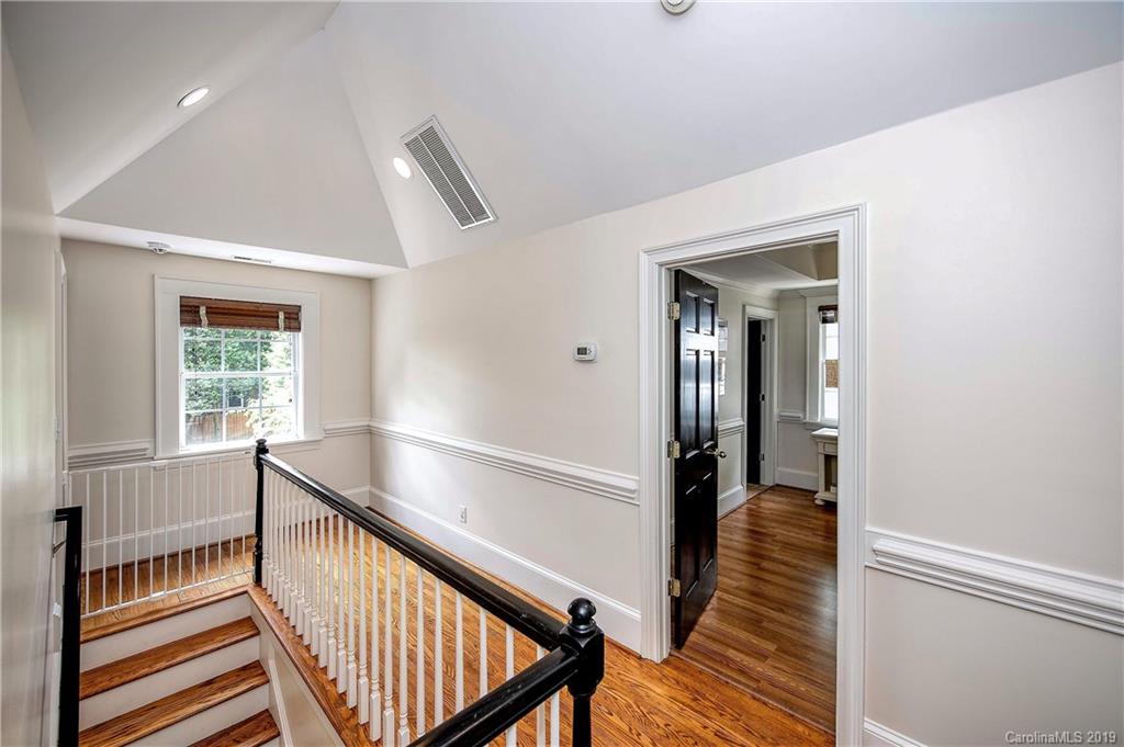 407 Hermitage Court Charlotte NC 28207