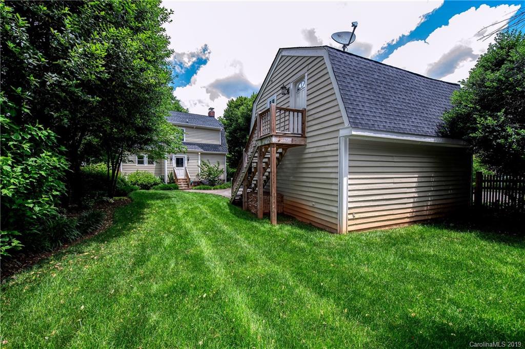 407 Hermitage Court Charlotte NC 28207
