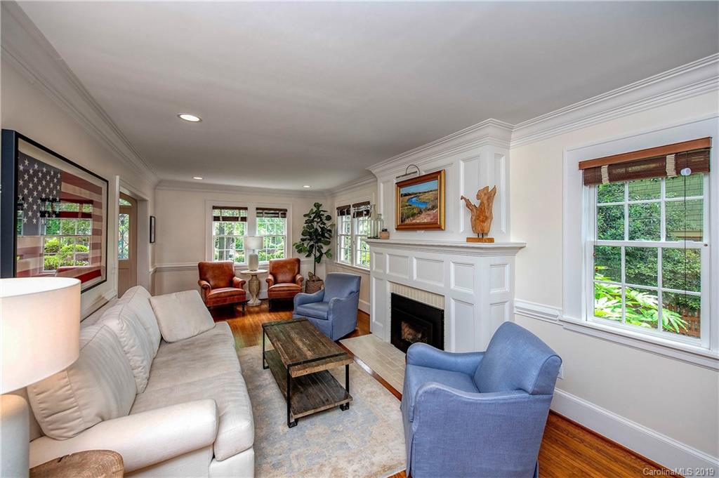 407 Hermitage Court Charlotte NC 28207