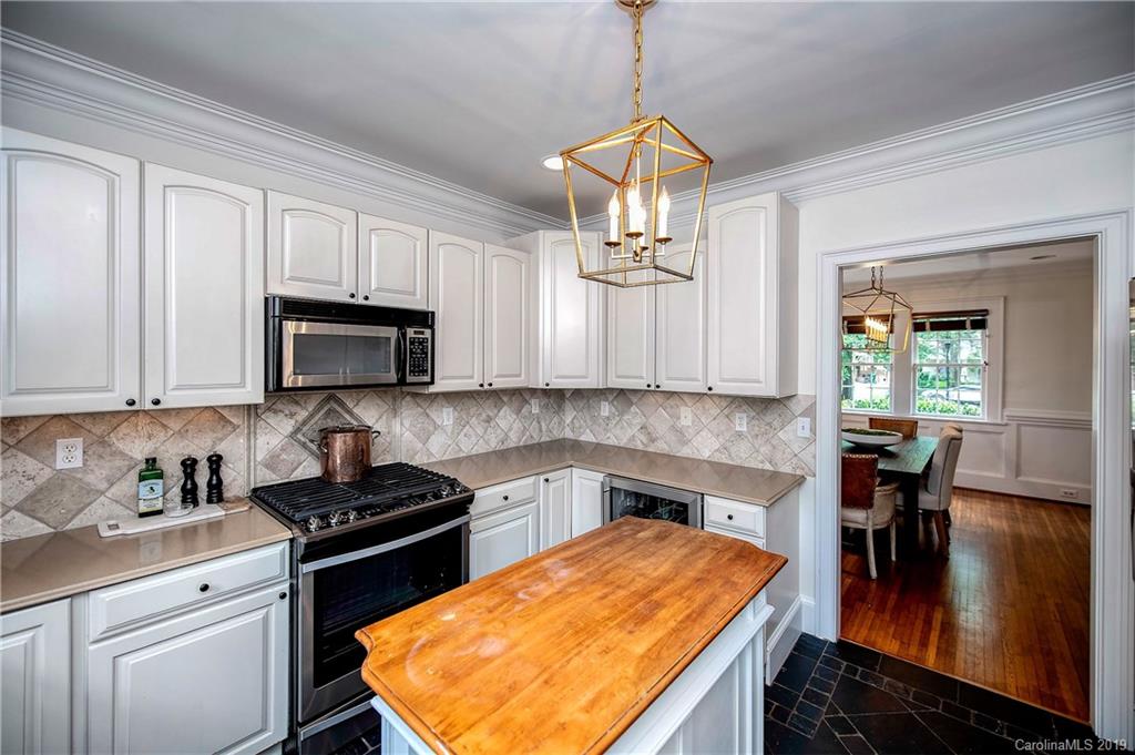 407 Hermitage Court Charlotte NC 28207