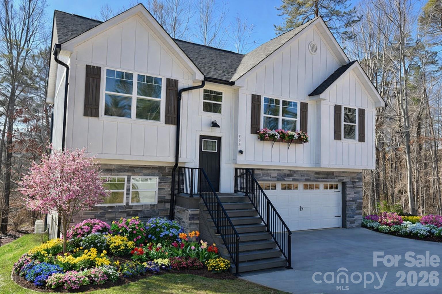 420 Scarlett Oak Court NE Lenoir NC 28645