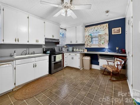 192 W Court Street Rutherfordton NC 28139