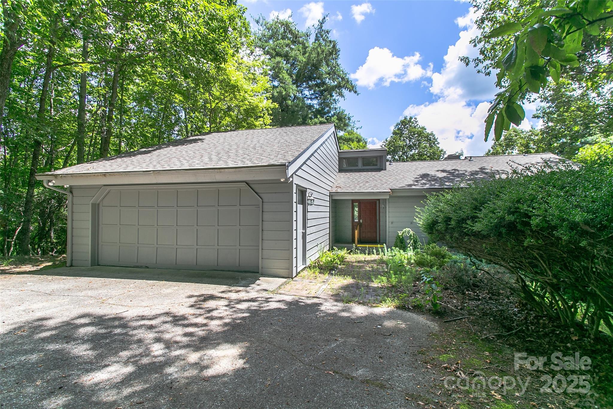 47 Tsitsi Court Brevard NC 28712