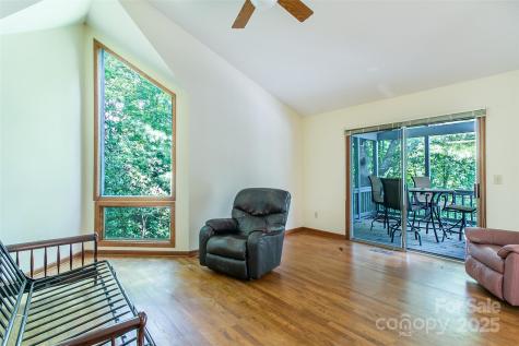 47 Tsitsi Court Brevard NC 28712