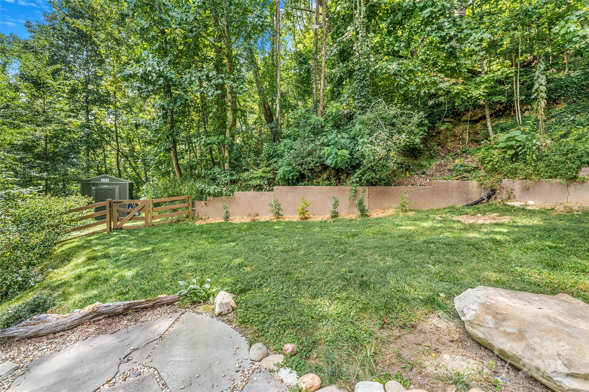 110 Weeping Cherry Forest Road Fairview NC 28730