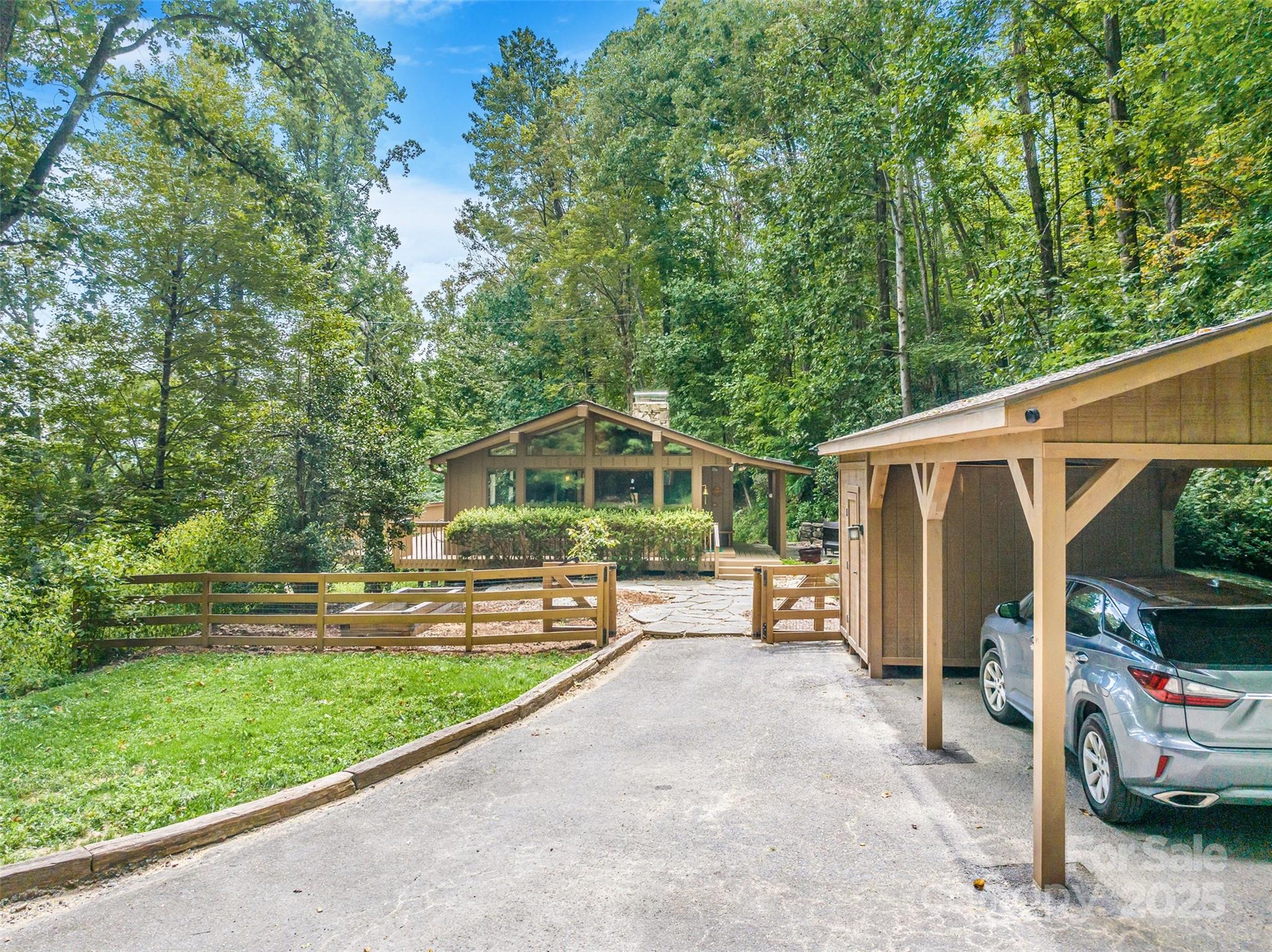 110 Weeping Cherry Forest Road Fairview NC 28730