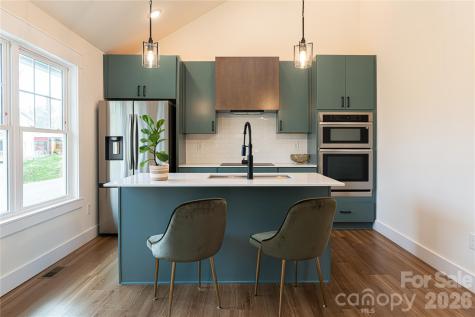 1006 Padgett Place Black Mountain NC 28711