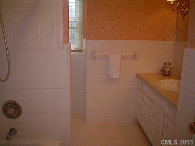 4711 Montibello Drive Charlotte NC 28226