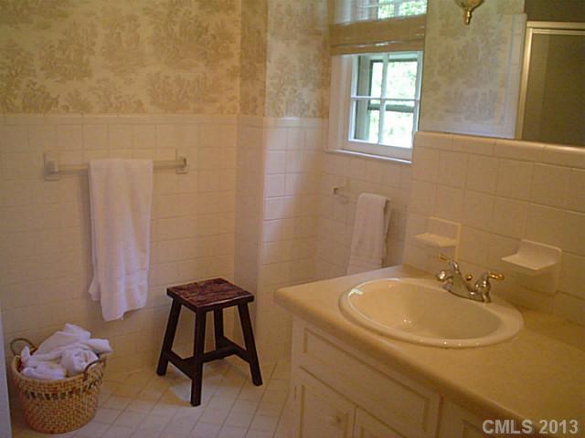 4711 Montibello Drive Charlotte NC 28226