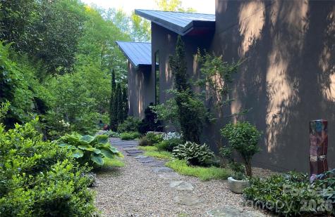 33 Robinson Creek Road Asheville NC 28803