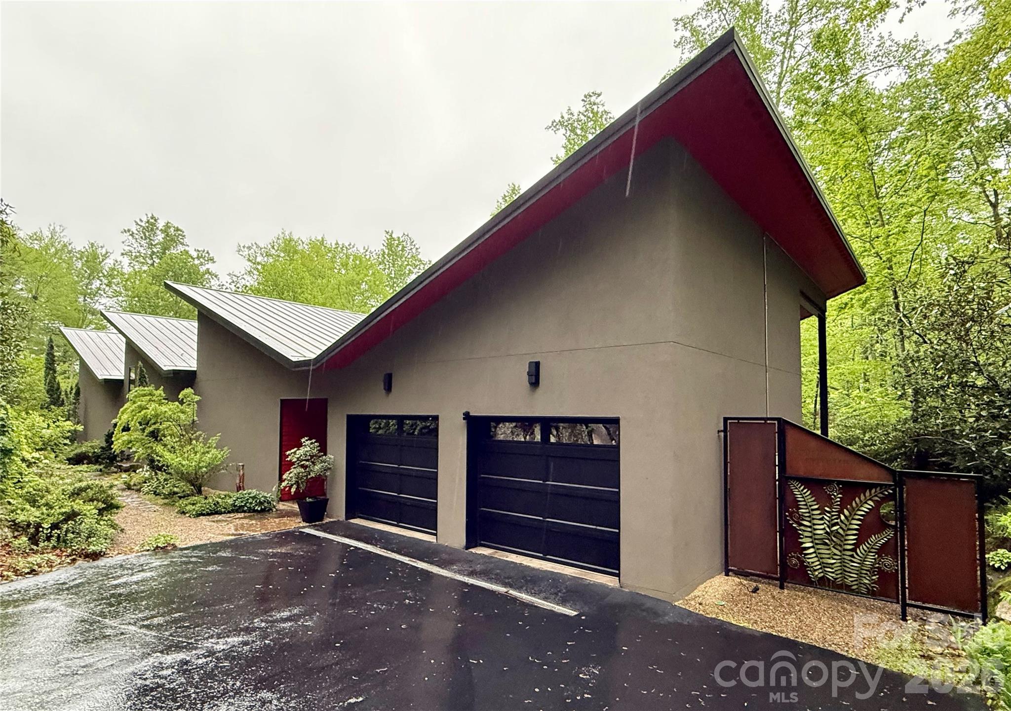 33 Robinson Creek Road Asheville NC 28803