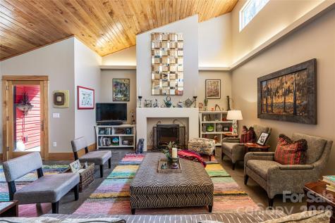 33 Robinson Creek Road Asheville NC 28803