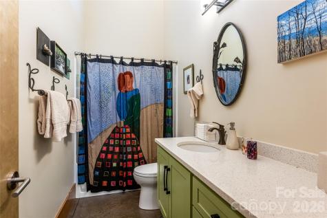 33 Robinson Creek Road Asheville NC 28803