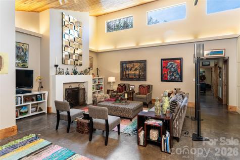 33 Robinson Creek Road Asheville NC 28803