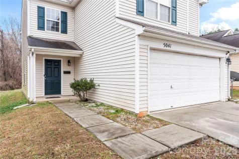 5041 Wallace Creek Lane Charlotte NC 28212