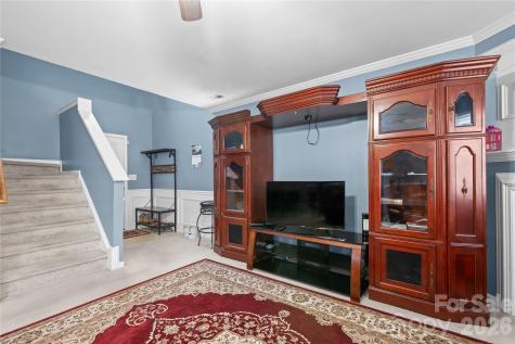 5041 Wallace Creek Lane Charlotte NC 28212