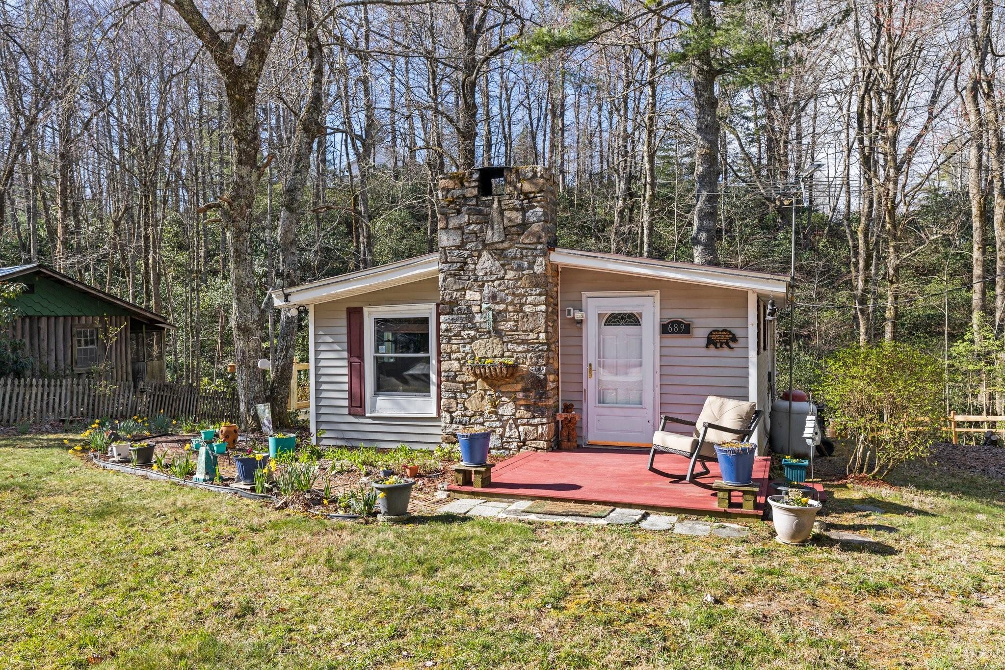 689 Shumont Road Black Mountain NC 28711