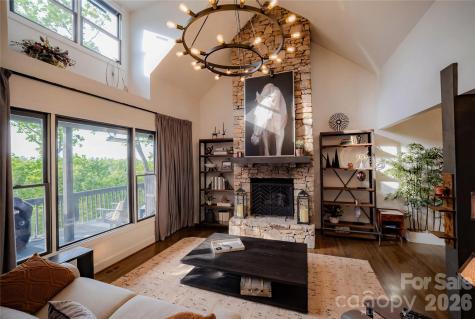 5 Saddle Ridge Fletcher NC 28732
