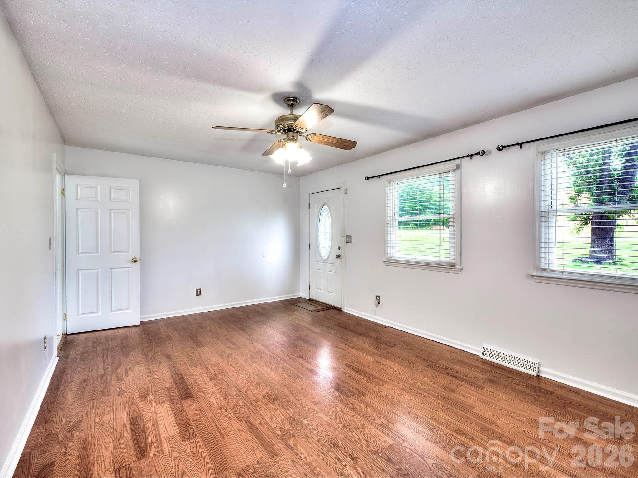109 Oxford Street Shelby NC 28152