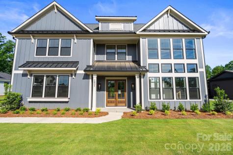 1021 Courtney Lane Wesley Chapel NC 28173