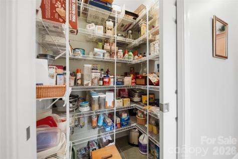 65 King Arthurs Court Hickory NC 28601