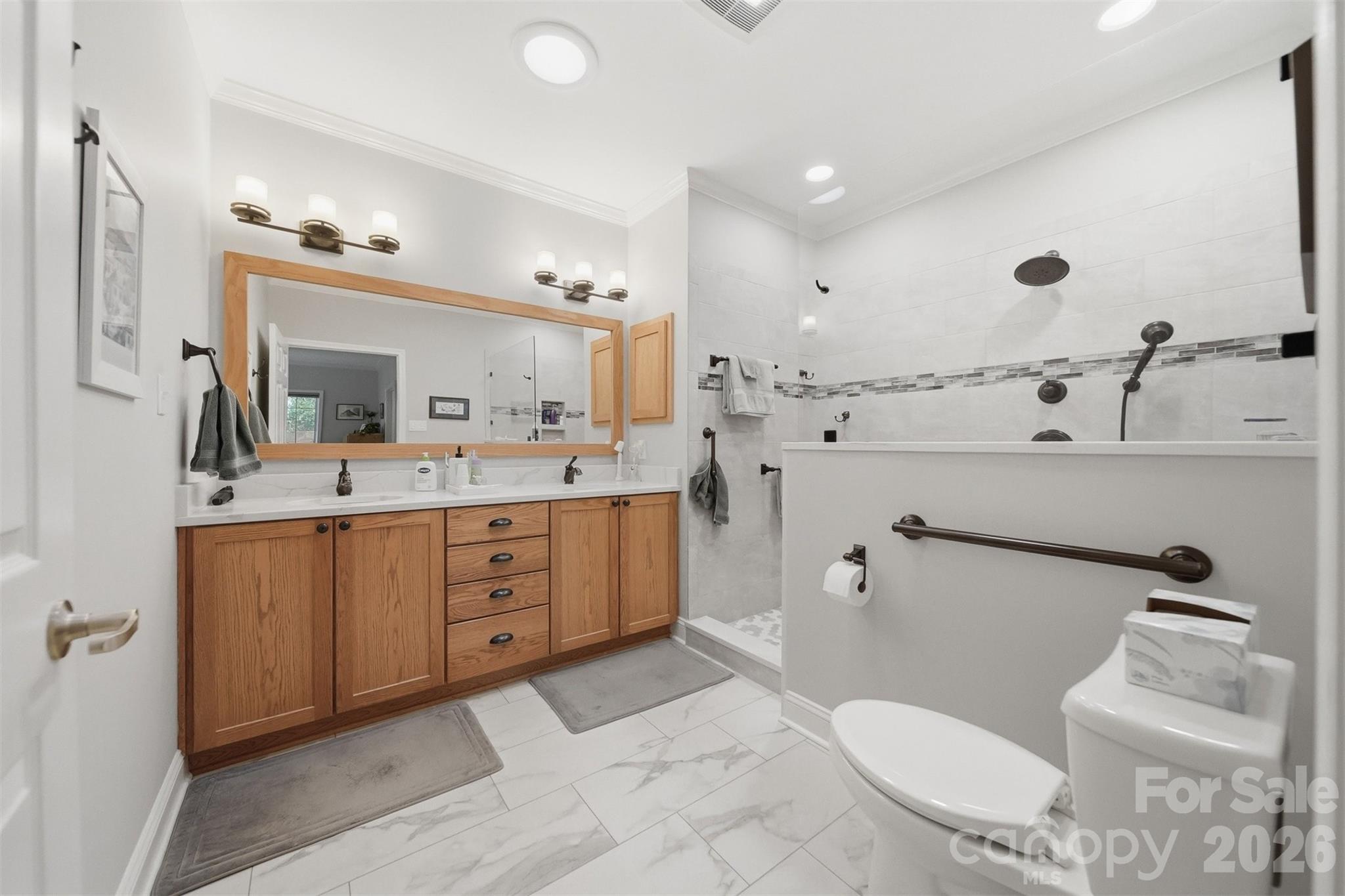 65 King Arthurs Court Hickory NC 28601