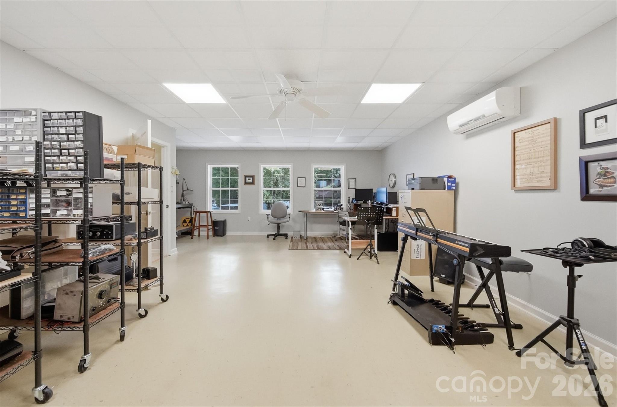 65 King Arthurs Court Hickory NC 28601