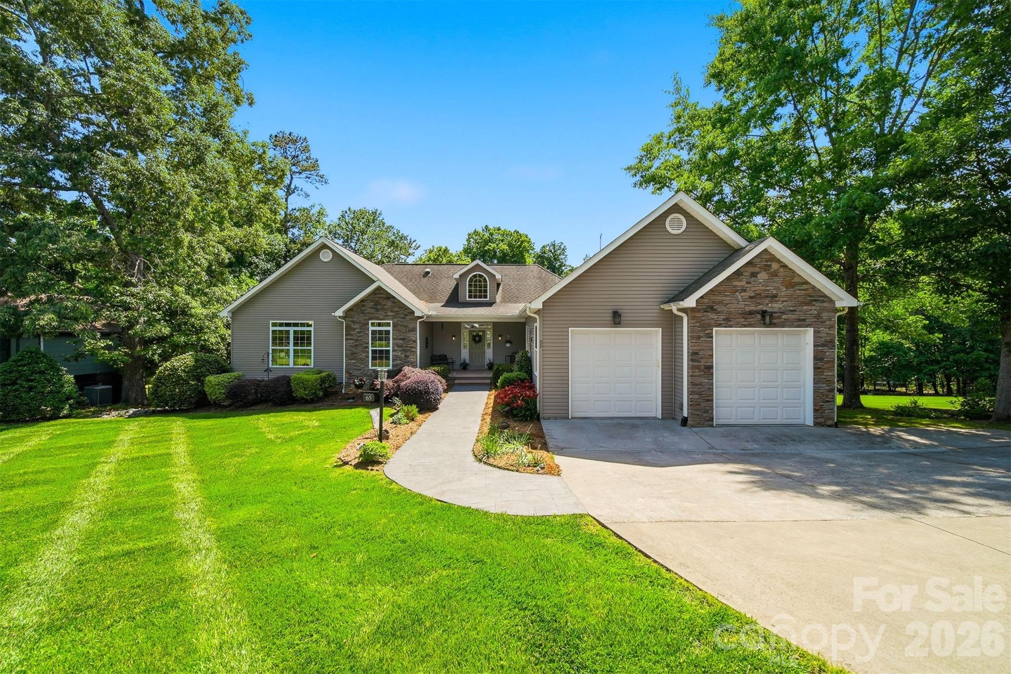 65 King Arthurs Court Hickory NC 28601