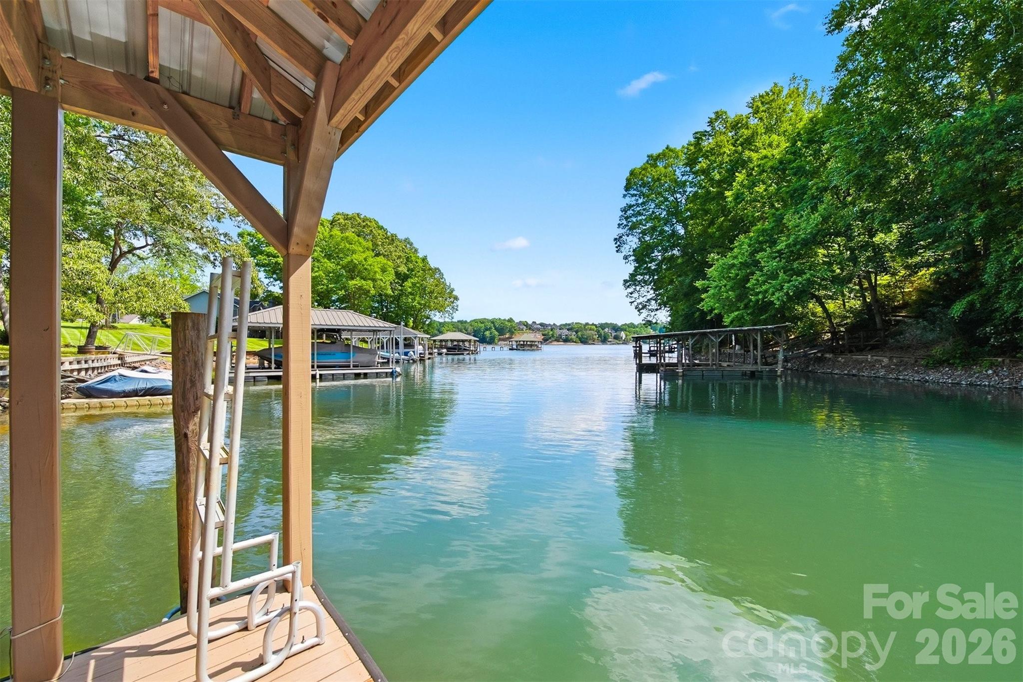 65 King Arthurs Court Hickory NC 28601