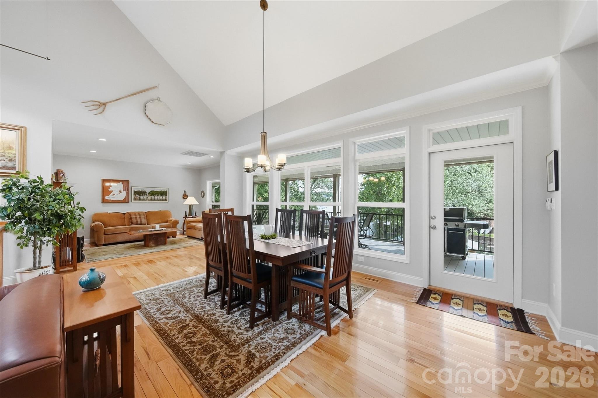 65 King Arthurs Court Hickory NC 28601