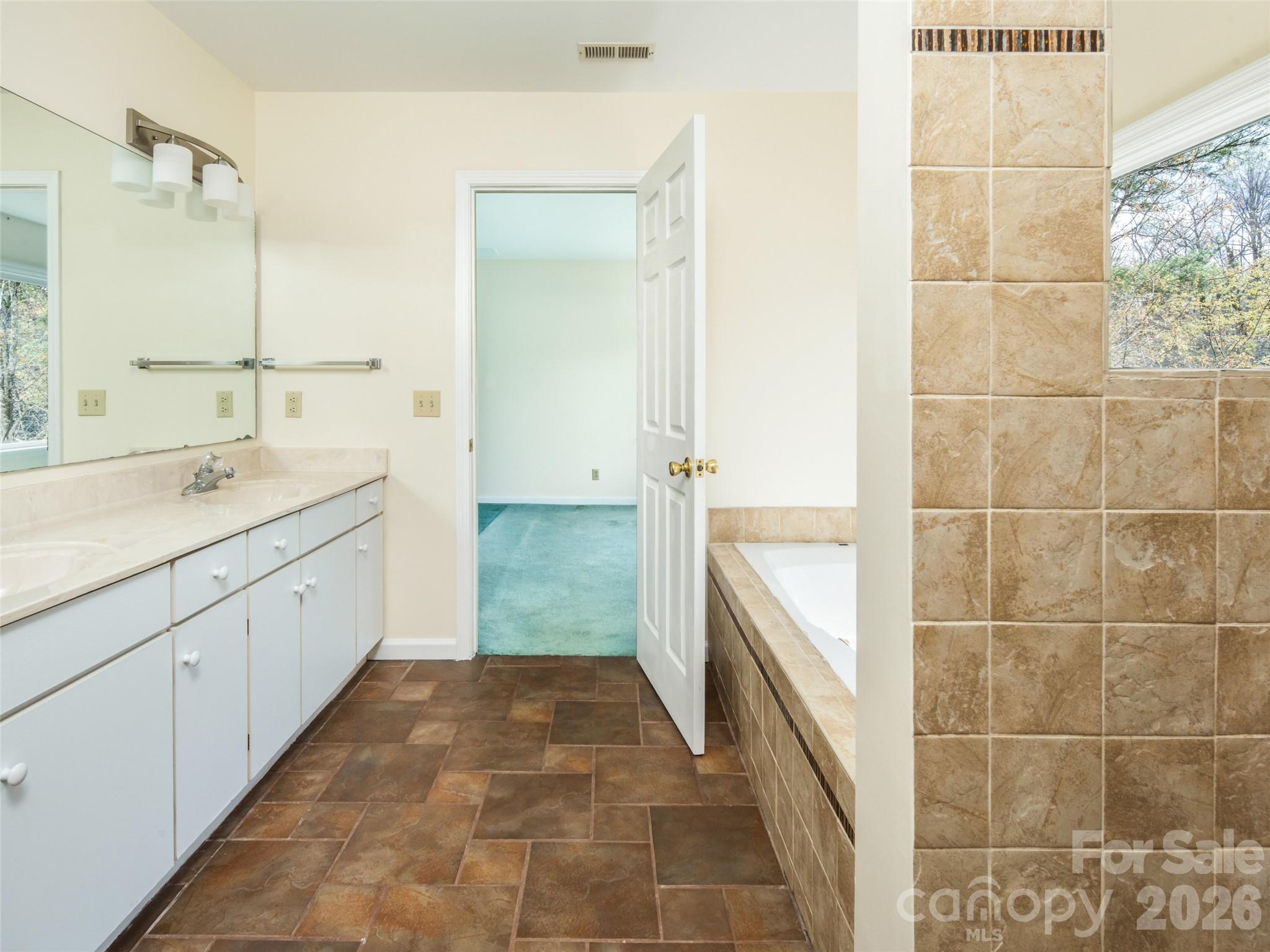39 Eastmoor Drive Asheville NC 28805