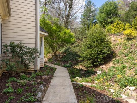 39 Eastmoor Drive Asheville NC 28805