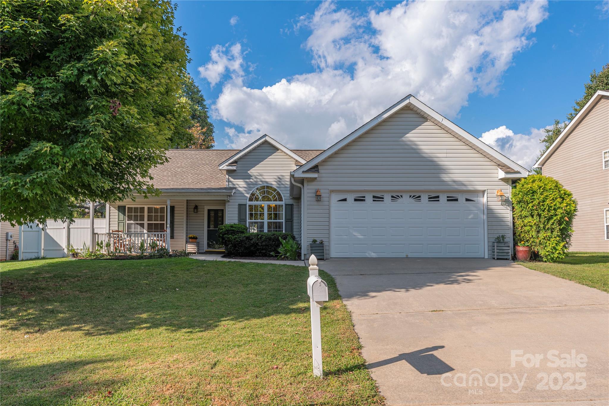 20 Ridgeland Lane Asheville NC 28805