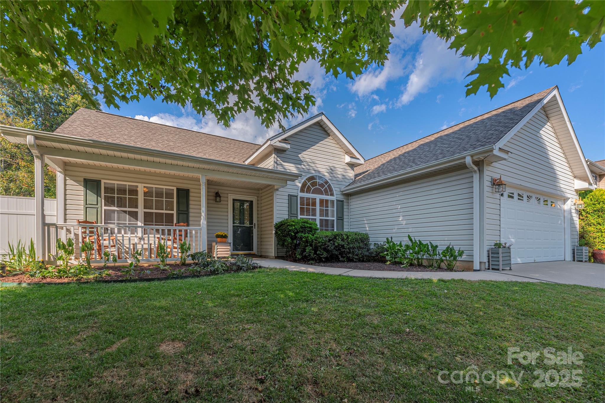 20 Ridgeland Lane Asheville NC 28805