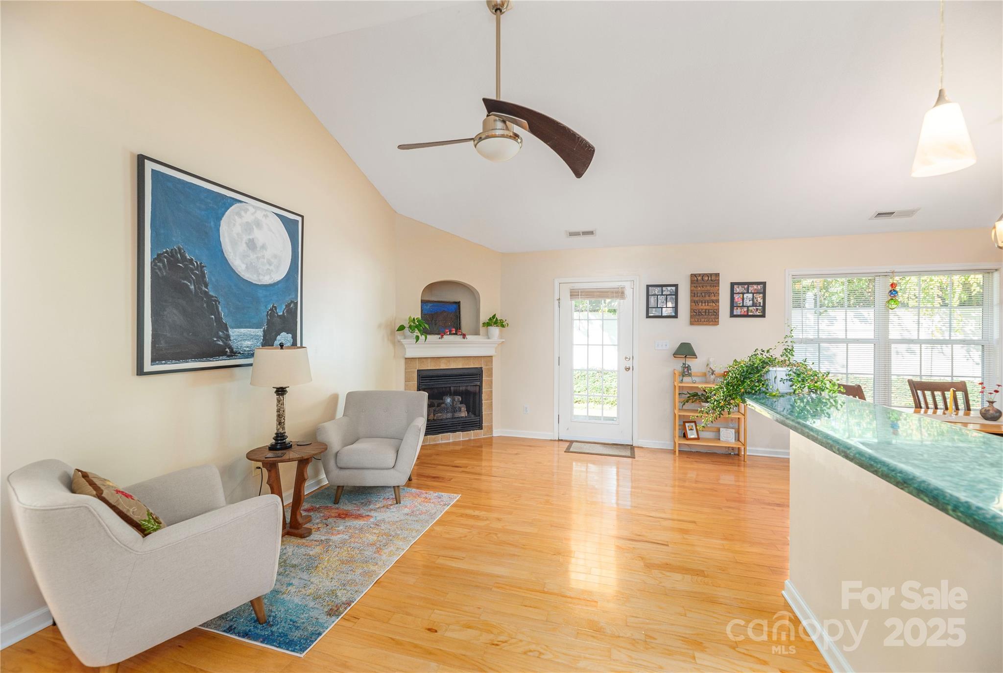 20 Ridgeland Lane Asheville NC 28805