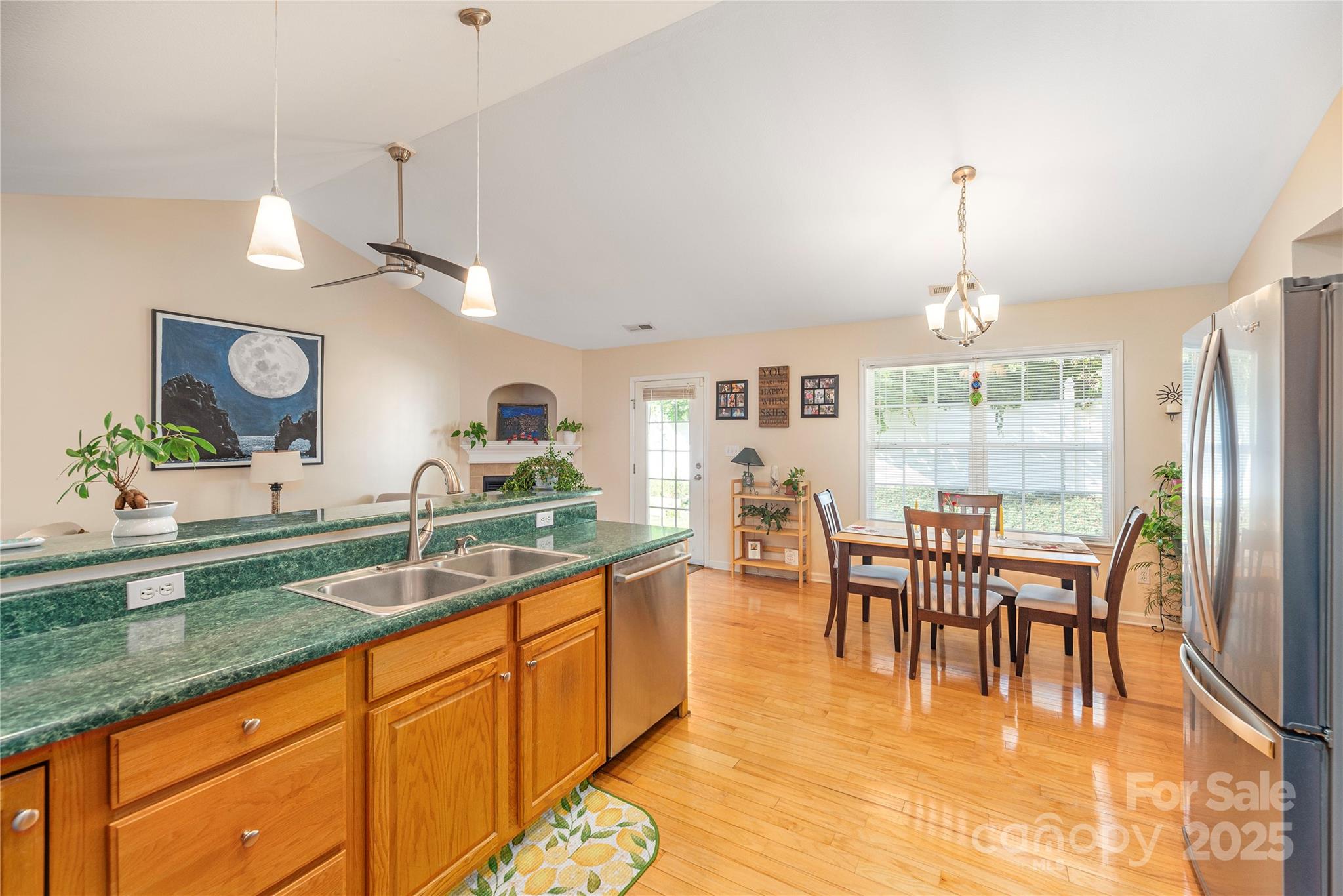 20 Ridgeland Lane Asheville NC 28805