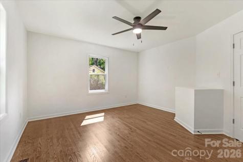 2105 Woodlawn Street Kannapolis NC 28083