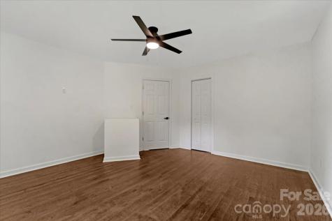 2105 Woodlawn Street Kannapolis NC 28083