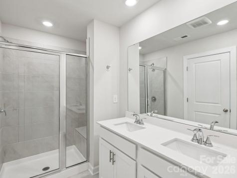 8132 Hidden Springs Trail Charlotte NC 28216