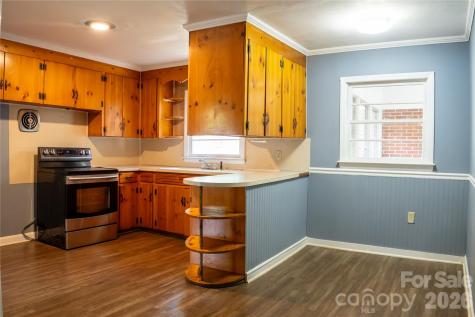 211 E Richland Street Kershaw SC 29067